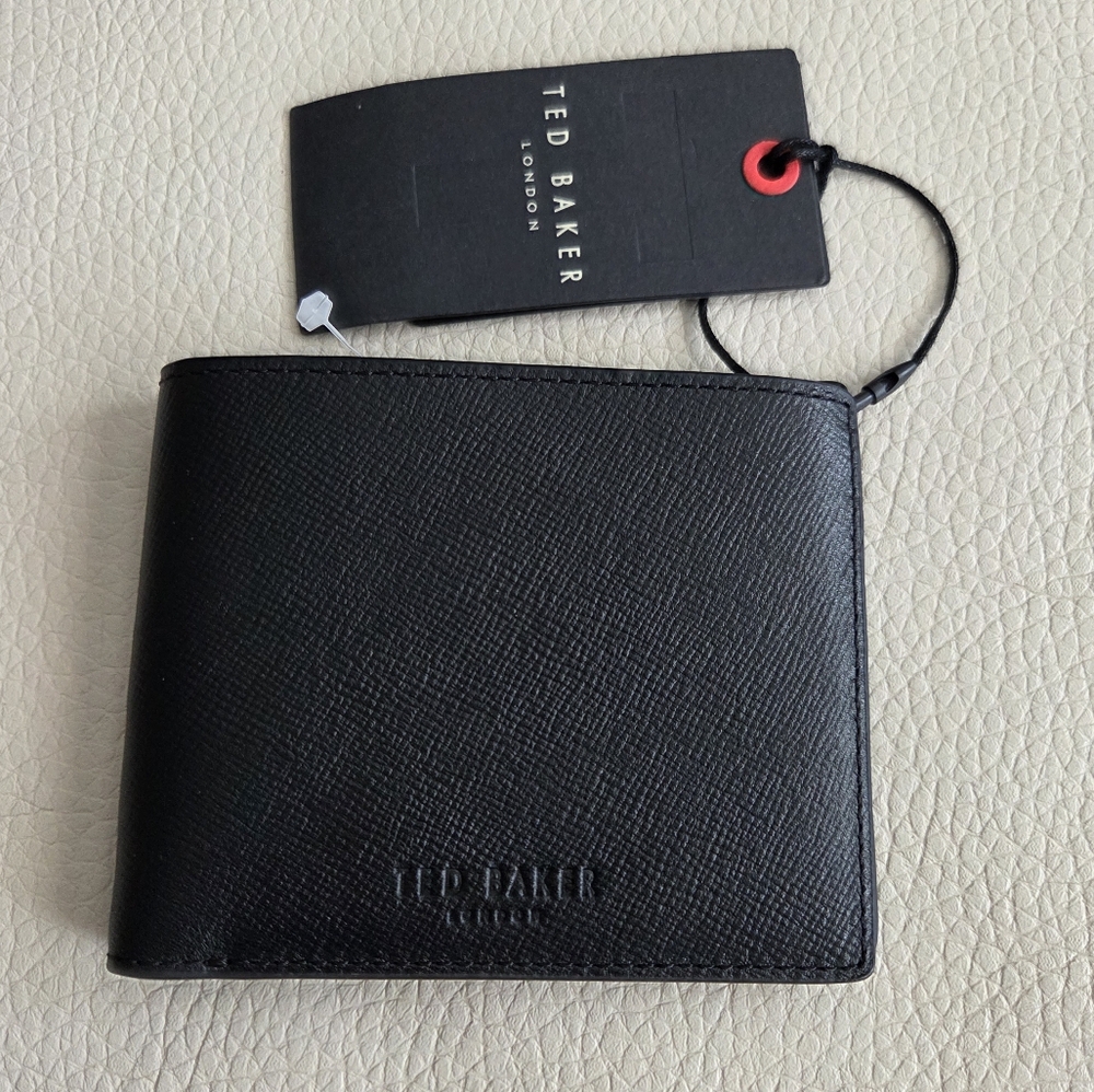 NWT - Ted Baker Men's Leather Pebbled Bifold Wallet